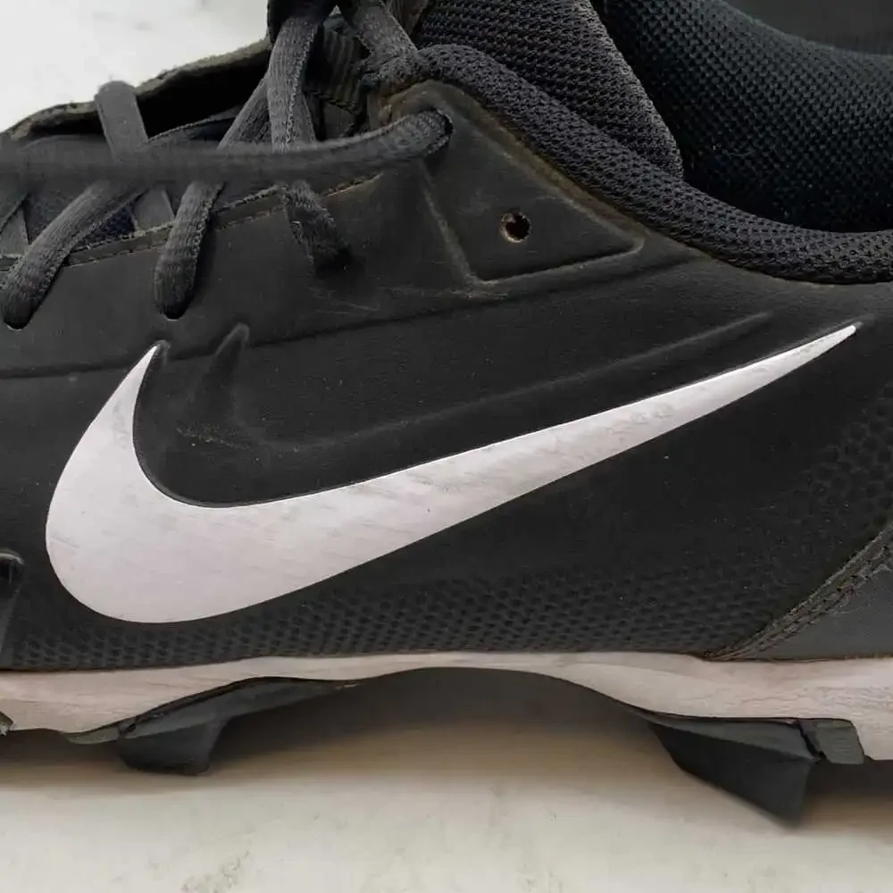 Nike Black Trout Cleats | Men's Regular US7 Leather Cleats
